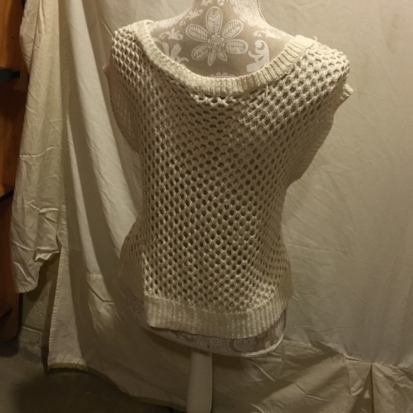 Cream top - Picture 2 of 2