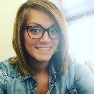 Meet your Posher, Whitney