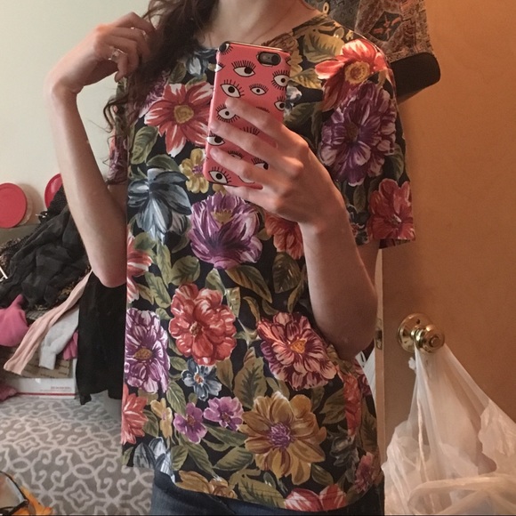 Vintage 90s grunge oversized floral tee