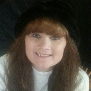 Meet your Posher, Laurie