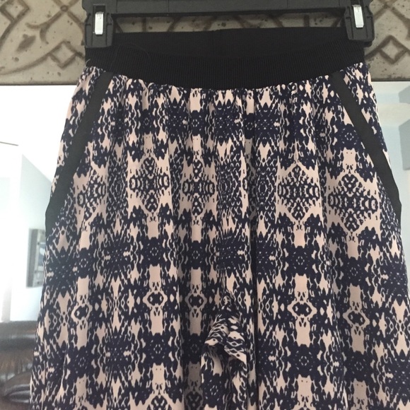 Printed soft pants - Picture 3 of 4