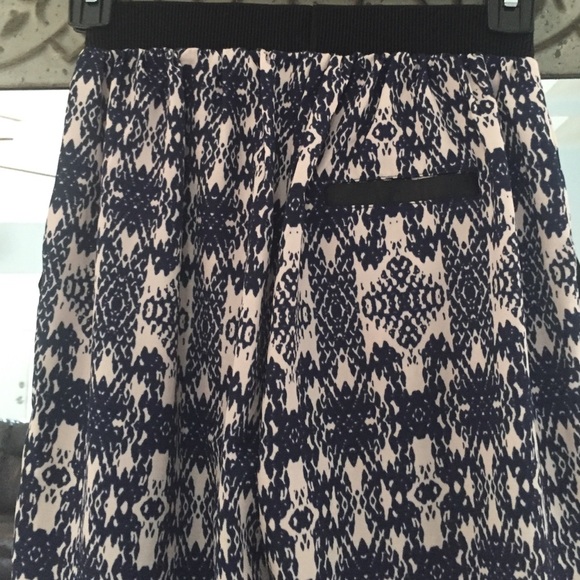 Printed soft pants - Picture 4 of 4