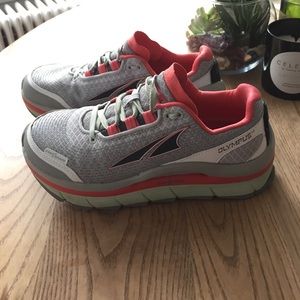 Altra Olympus 1.5 Running Shoes