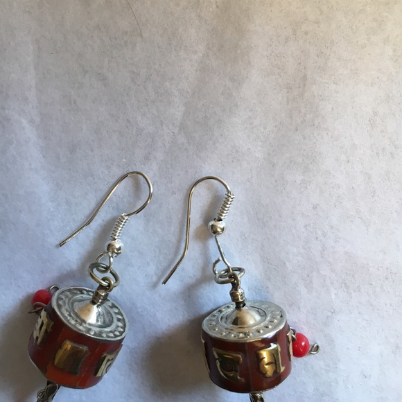 Coral stone earring Tibetan OM mantra earring - Picture 2 of 4