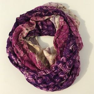 Urban Outfitter Infinity Scarf