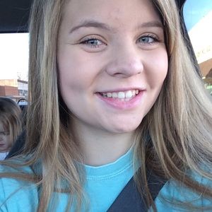 Meet your Posher, Addison