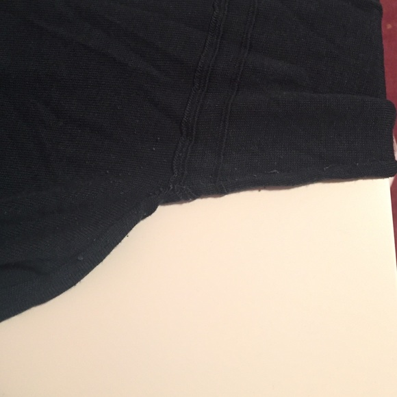 SOLD-H&M Dark Green Knit Sweater - Picture 4 of 4