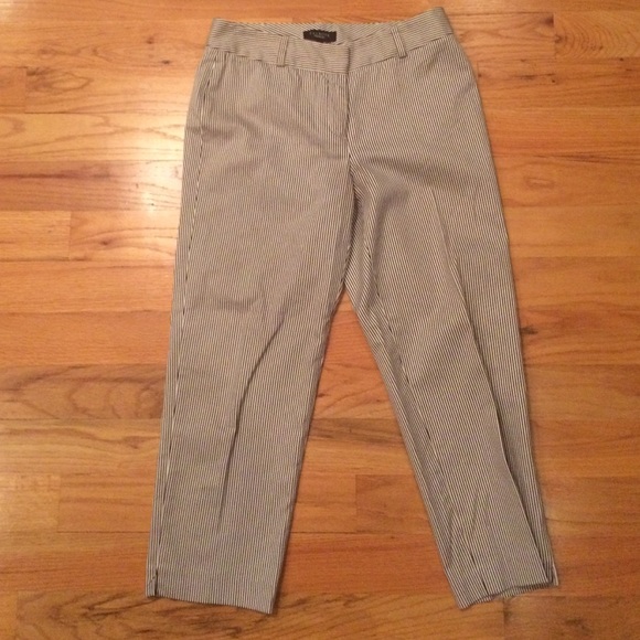 Black and white capris from Talbots. - Picture 1 of 4