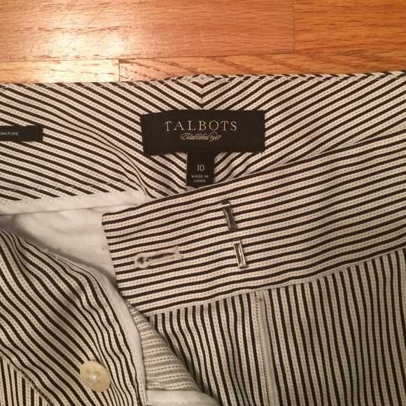 Black and white capris from Talbots. - Picture 3 of 4