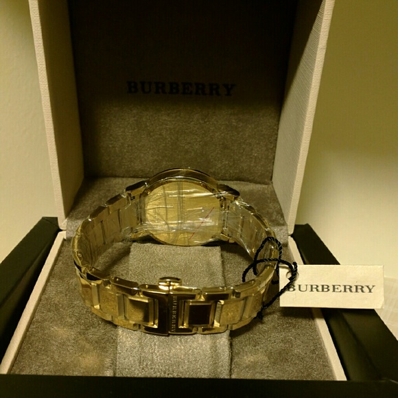 SOLD --   Burberry BU9003 Men's Swiss City - Picture 3 of 4