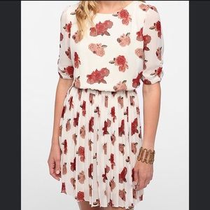 Final price - feminine chiffon dress