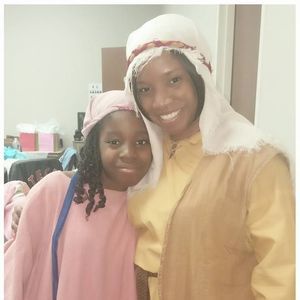 Meet your Posher, Dee