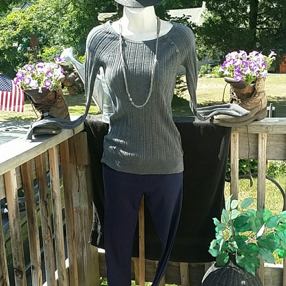 Moda International Tops - 🍀Beautiful Fall Sweater Andrea MODA