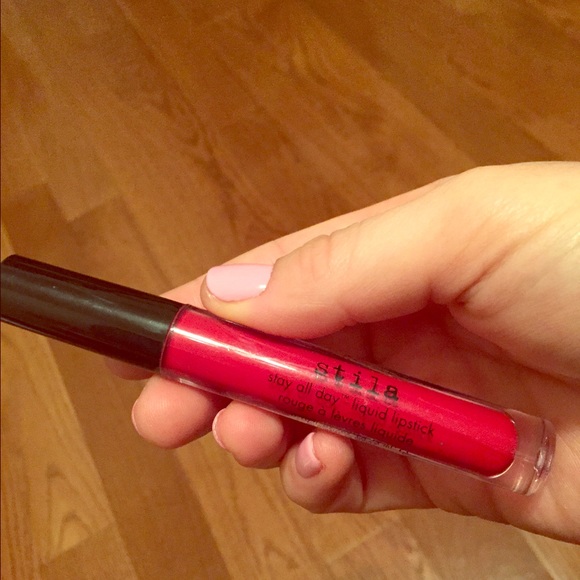 Stila Stay All Day Liquid Lipstick in Beso