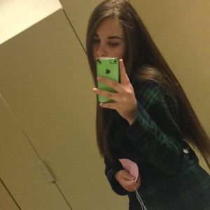 Meet your Posher, Leanna