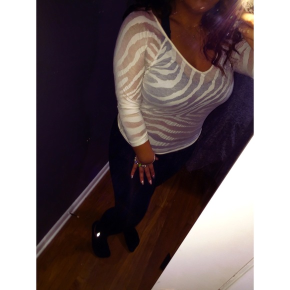 Sheer zebra Express top - Picture 1 of 3