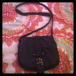 Vintage style cross body.