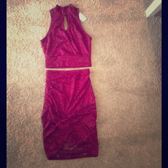 Merlot two piece