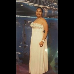 Meet your Posher, Emperatriz