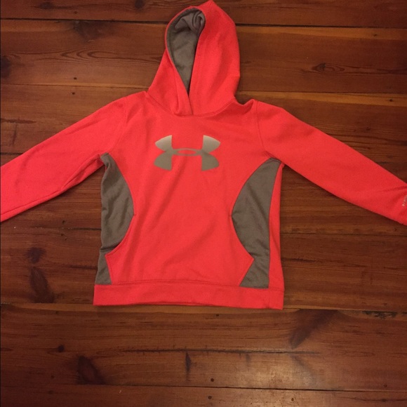 Under Armour sweatshirt