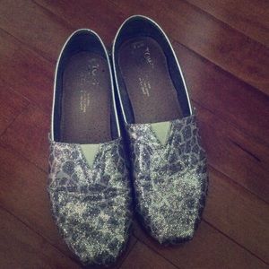 Toms Sparkly Silver Flats