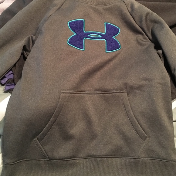 Under Armour crew neck