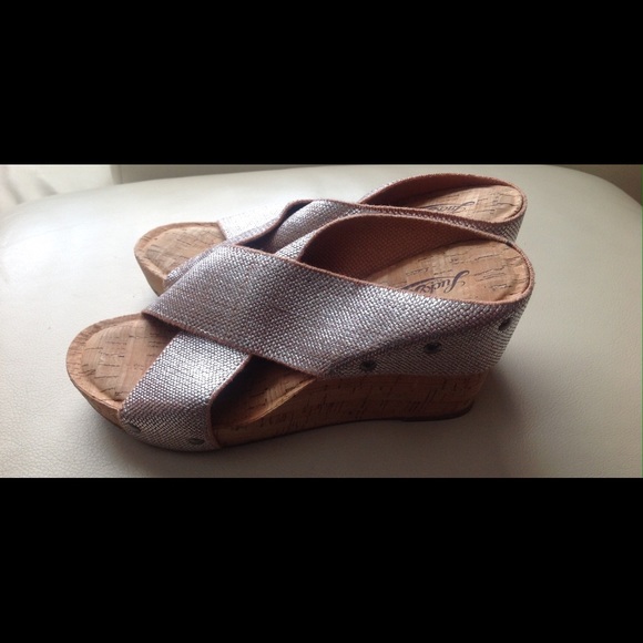Wedge. Metallic - Picture 2 of 3