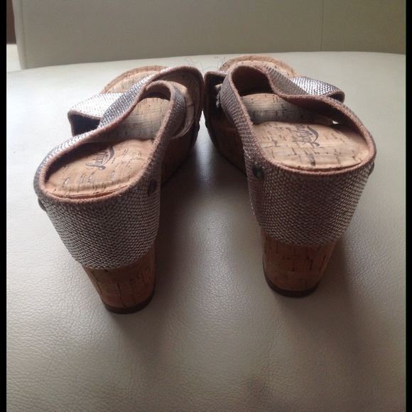 Wedge. Metallic - Picture 3 of 3