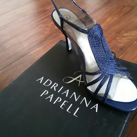 Brand new Adrianna Papell heels - Picture 1 of 3