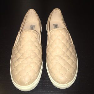 Steve Madden slip on sneakers