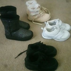 4 pair size 7 toddler shoes