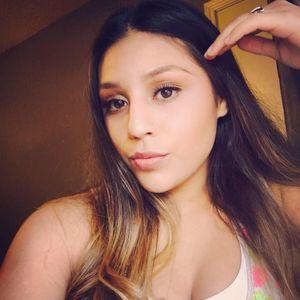 Meet your Posher, Aracely