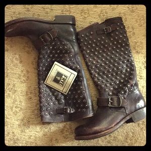 Size 6 Frye boots. worn once