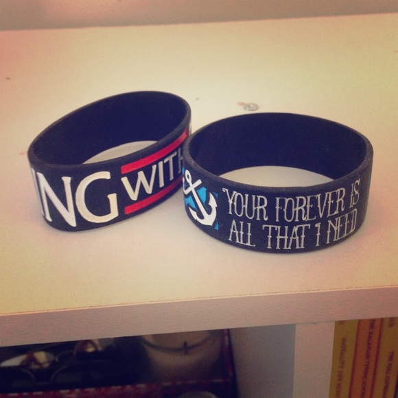 ❤️TWO PACK SLEEPING WITH SIRENS BRACELETS❤️