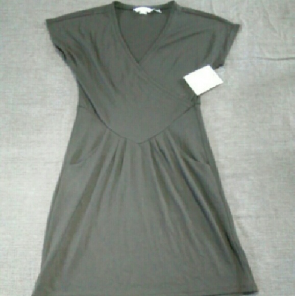 Dresses & Skirts - 🎉Derek Heart Stretch Knit Dress