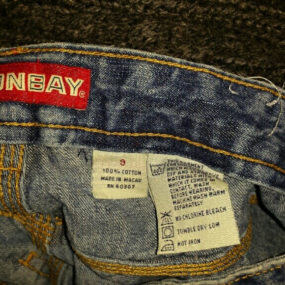 Shorts - Picture 4 of 4