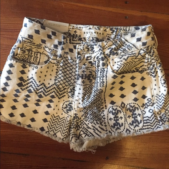 Bullhead high rise shorts