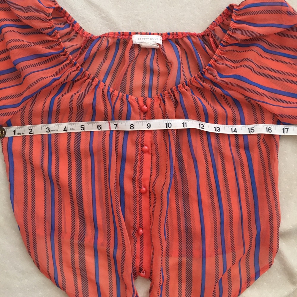 🌼Striped crop top - Picture 2 of 3