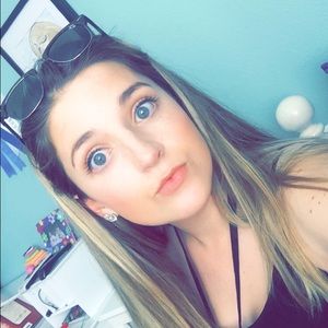 Meet your Posher, Madison