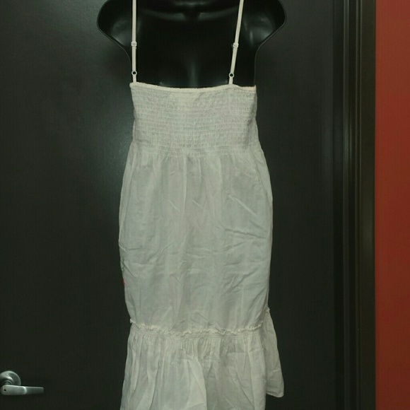 Dress - Picture 3 of 4