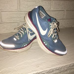 Nike Lunarlite Sneakers