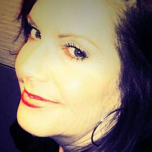 Meet your Posher, Leslie