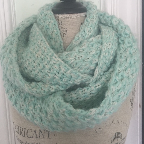 Blue & White scarf