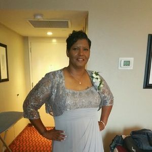 Meet your Posher, Annette