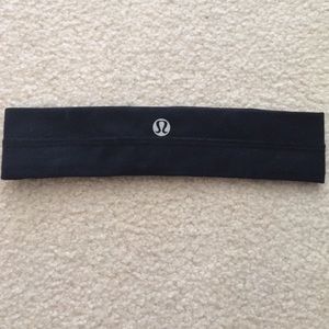Lululemon black headband and bag