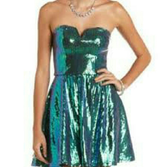 Sliver sequin skater dress/Not the first picture