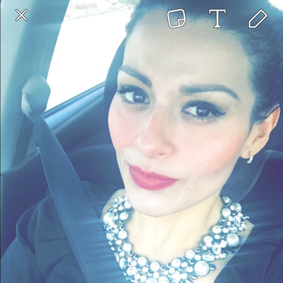 Meet your Posher, Cristina