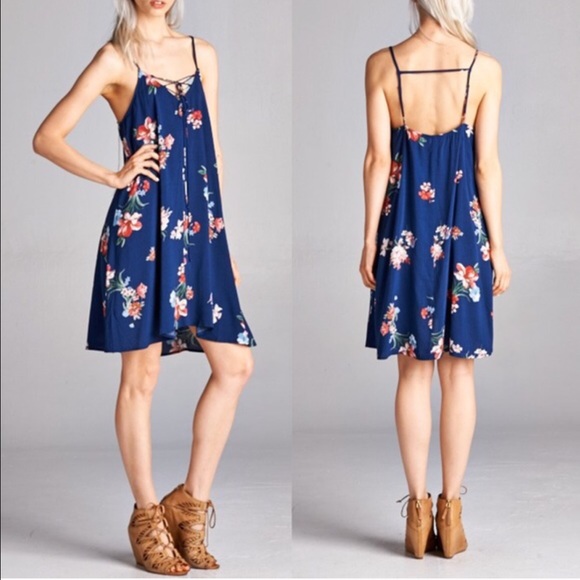 🚨1 HR SALE🚨KANA floral tank dress - NAVY - Picture 2 of 3