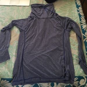 Gap Fit purple snood work out top.