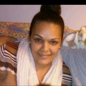 Meet your Posher, Yvette